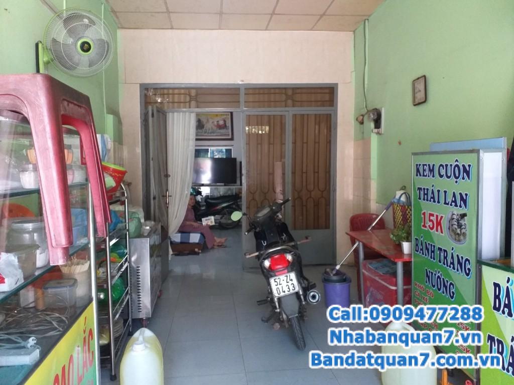 Bán gấp nhà cấp 4 đường số 17, Quận 7.